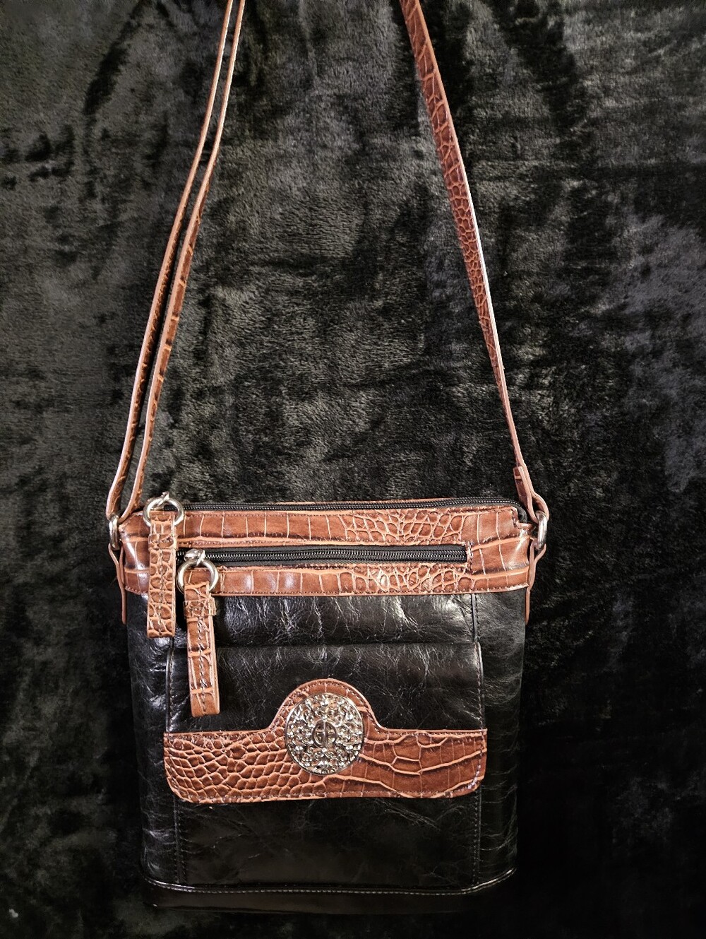 Giani Bernini Florentine Glazed Leather Organizer Crossbody Bag - Black & Brown